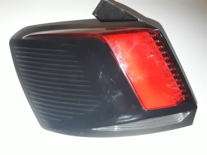  Rear corner lamp 