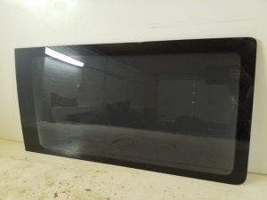 Rear quarter glass - 