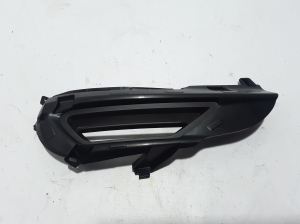  Front bumper lower grille 