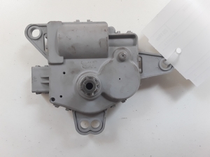   Interior shoulder valve motor 