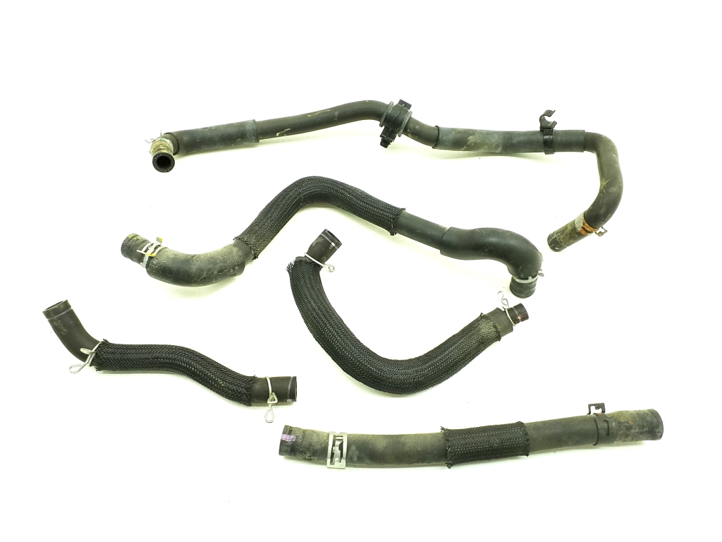 TOYOTA RAV 4 A4 (2012–2018) Schlauch TOYOTA RAV 4 A4 (2012–2018) Schlauch