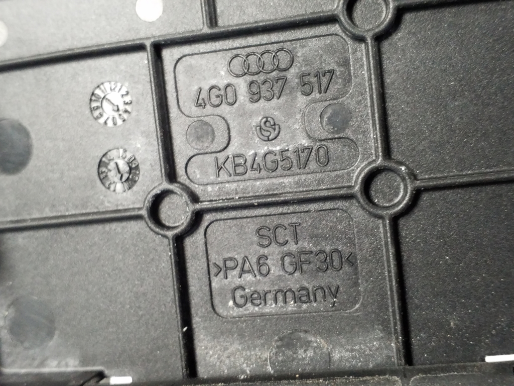 AUDI A7 C7/4G (2010-2020) Fuse box 4G0937517 21919783