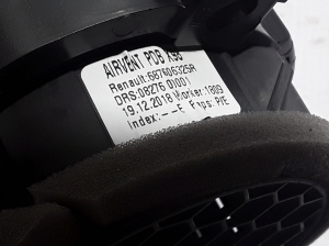 RENAULT Trafic III (2014–2022) Armatuurlaua ventilatsioonivõred 687606325R - 3