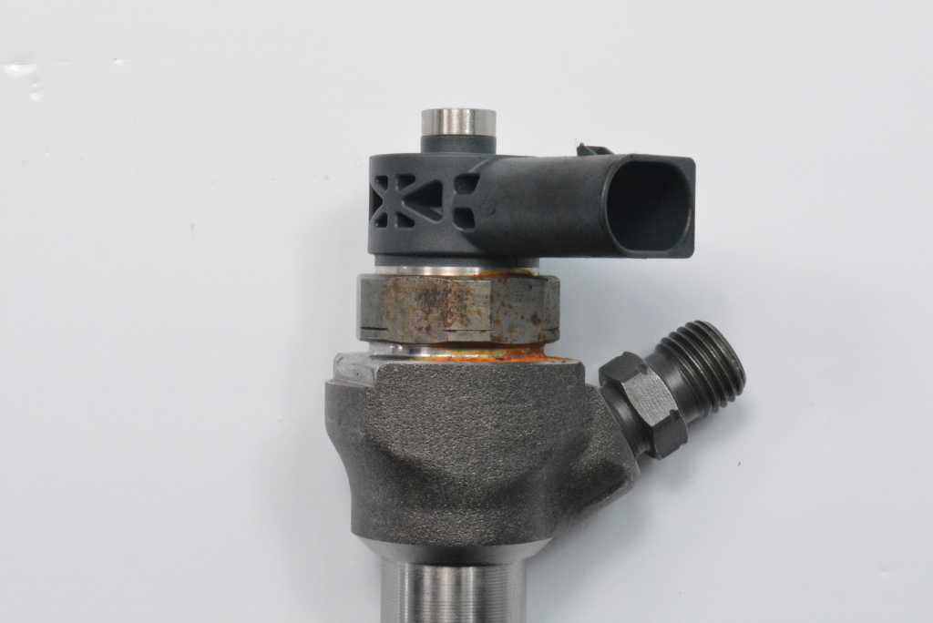 Used AUDI A3 Fuel injector 04L130277AE
