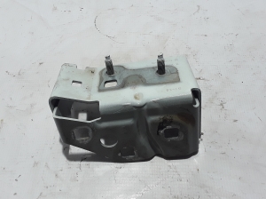 Halter Kotflügel vorne - 93451653