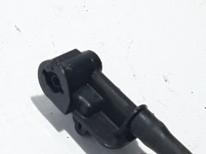  Windscreen washer nozzle 