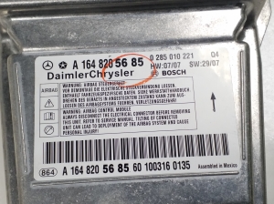 Mercedes Benz R-Class 251 (2006–2017) Airbag module A1648205685 - 3