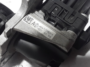  EGR valve 