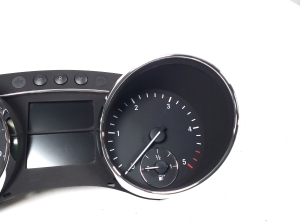 Mercedes Benz R-Class 251 (2006–2017) Instrument cluster A2519002500 - 4