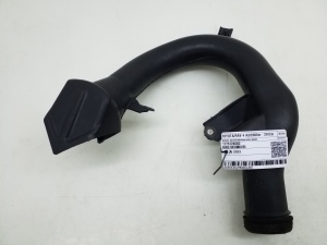  Air intake hose 