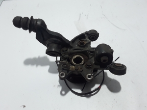 VOLVO XC90 (2002–2014) Front wheel hub 30760562 - 2