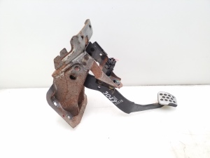  Brake pedal 