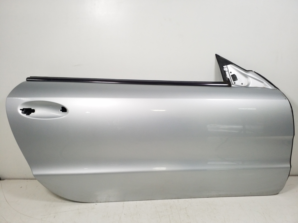 Mercedes Benz SL-Class 230 (2001–2012) Esiuks A2307200605 Mercedes Benz SL-Class 230 (2001–2012) Esiuks A2307200605