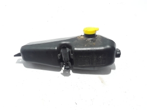 Dacia Duster (2017–2024) Front washer fluid reservoir 289107187R - 3