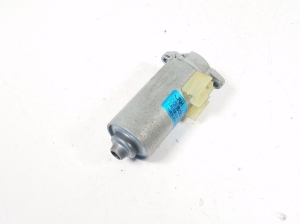 Front seat motor - 