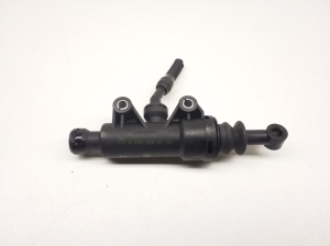   Clutch master cylinder  - A2042900112 