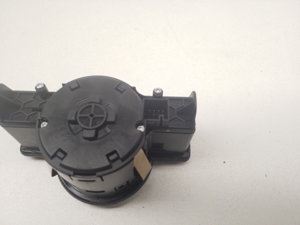 MERCEDES-BENZ C-Class W204/S204/C204 (2004-2015) Headlight Switch Control Unit A2129056800 21849896