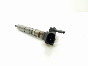  Fuel injector 