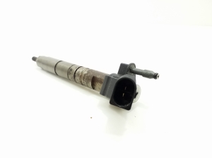  Fuel injector 