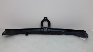 Mercedes Benz E-Class W210 (1995–2002) Esiraami keskosa A2106200172 - 2