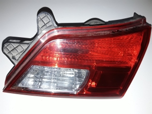 Tail light on trunk lid - 13220072