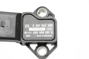 Ford Focus (2004–2011) Sensor Ladeluftkühler 038906051B - 3