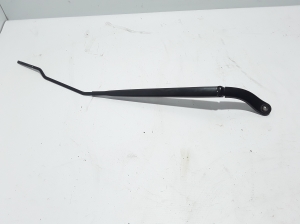   Windshield wiper blade 