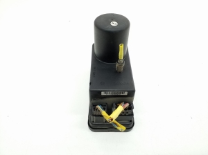 Mercedes Benz C-Class 202 (1993–2001) Kesklukustuse juhtplokk A2028001648 - 2
