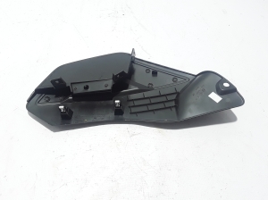 Dacia Duster (2017–2024) Salona konsoles cita detaļa 689212660R - 3
