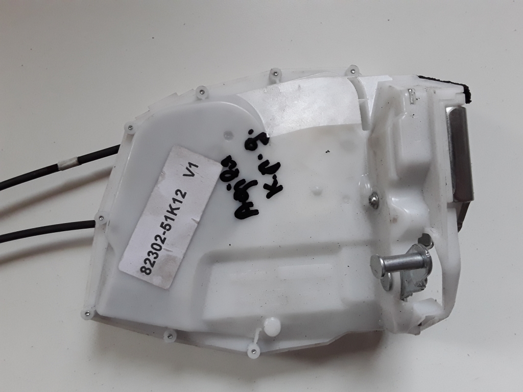 Opel Agila B (2008–2015) Rear side door lock 8230251k12 Opel Agila B (2008–2015) Rear side door lock 8230251k12