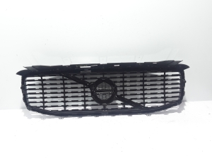  Front grille 