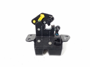 Chevrolet Captiva (2006–2016) Trunk lid lock - 2