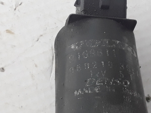 VOLVO S40 I (1995–2004) Front windshield washer pump - 2