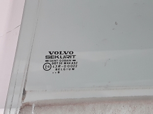 VOLVO S40 I (1995–2004) Aizmugurējo sānu durvju stikls 30854151 - 4