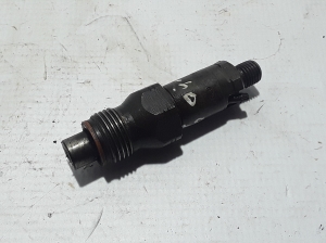   Fuel injector 