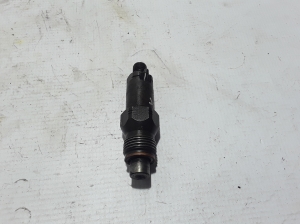  Fuel injector 