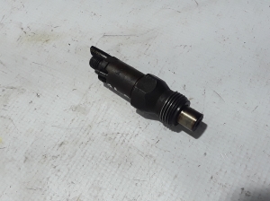  Fuel injector 