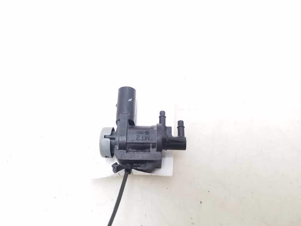 AUDI A4 B8/8K (2011-2016) Solenoid Valve 1K0906283A 25087988