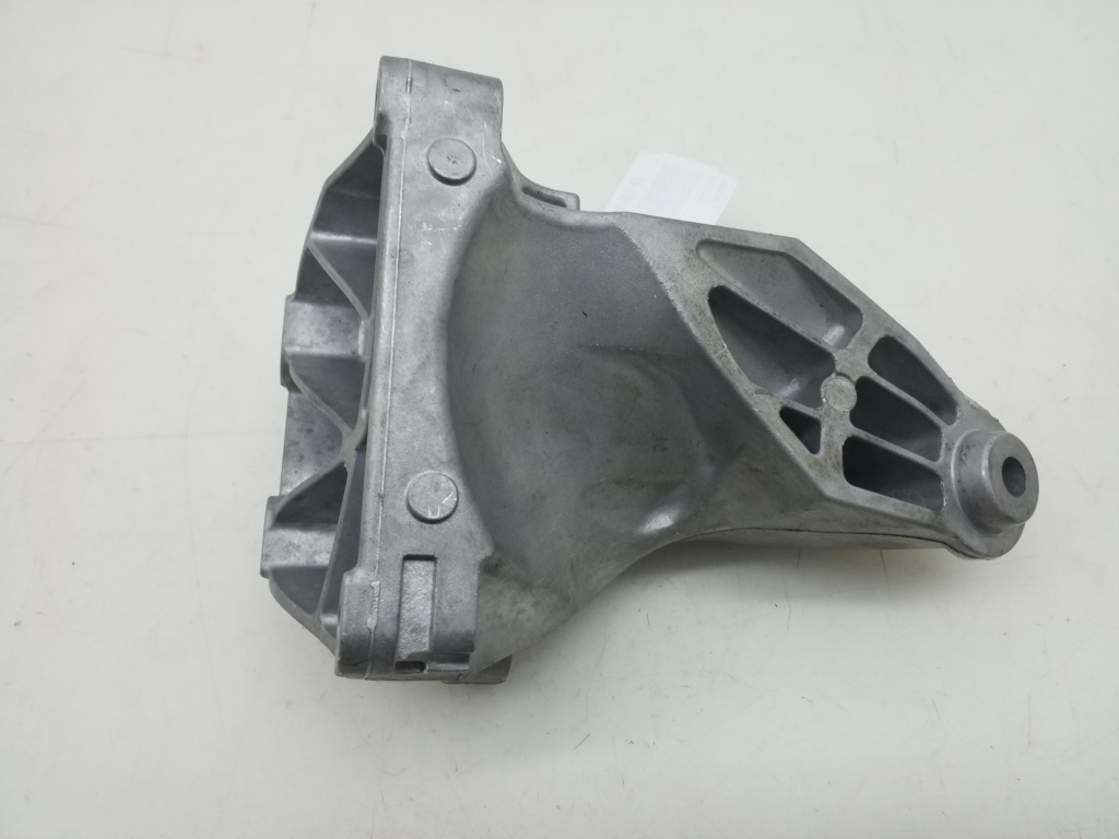 MERCEDES-BENZ Sprinter 2 generation (906) (2006-2018) Engine Bracket Right Side A6512231704 20298791