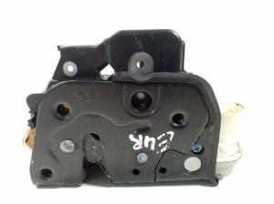 AUDI A3 8P (2003–2012) Front door lock 4F1837015F - 2