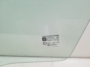 Opel Corsa D (2006–2014) Front door glass - 2