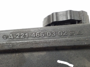 Mercedes Benz S-Class 221 (2005–2013) Ausgleichsbehälter Servolenkung A2214660302 - 2