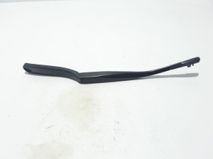   Windshield wiper blade 