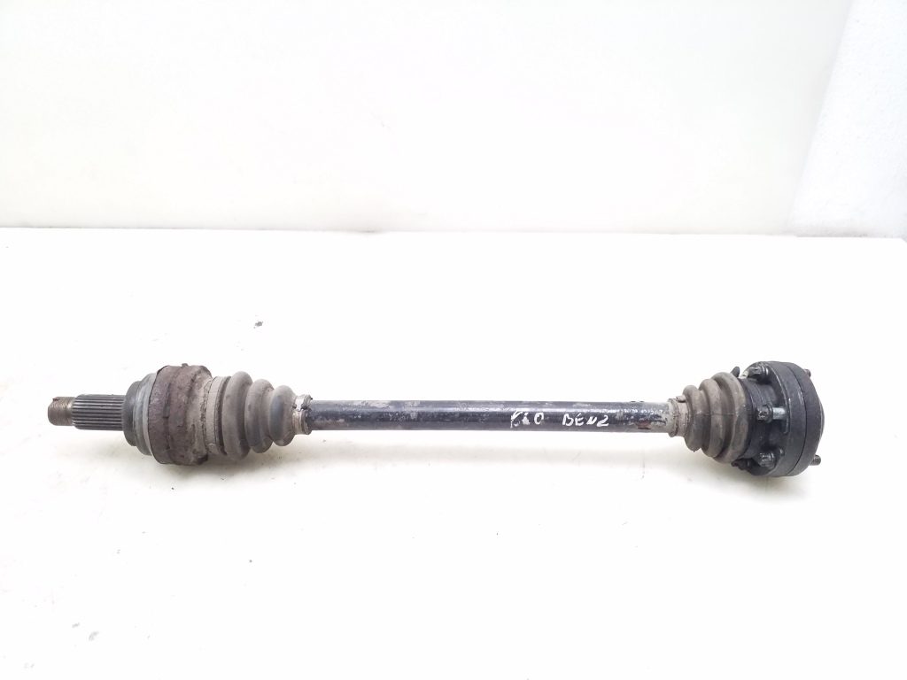 BMW 5 SERIES E60 (2003–2010) Tagumine veovõll ja selle osad 7550021 BMW 5 SERIES E60 (2003–2010) Tagumine veovõll ja selle osad 7550021