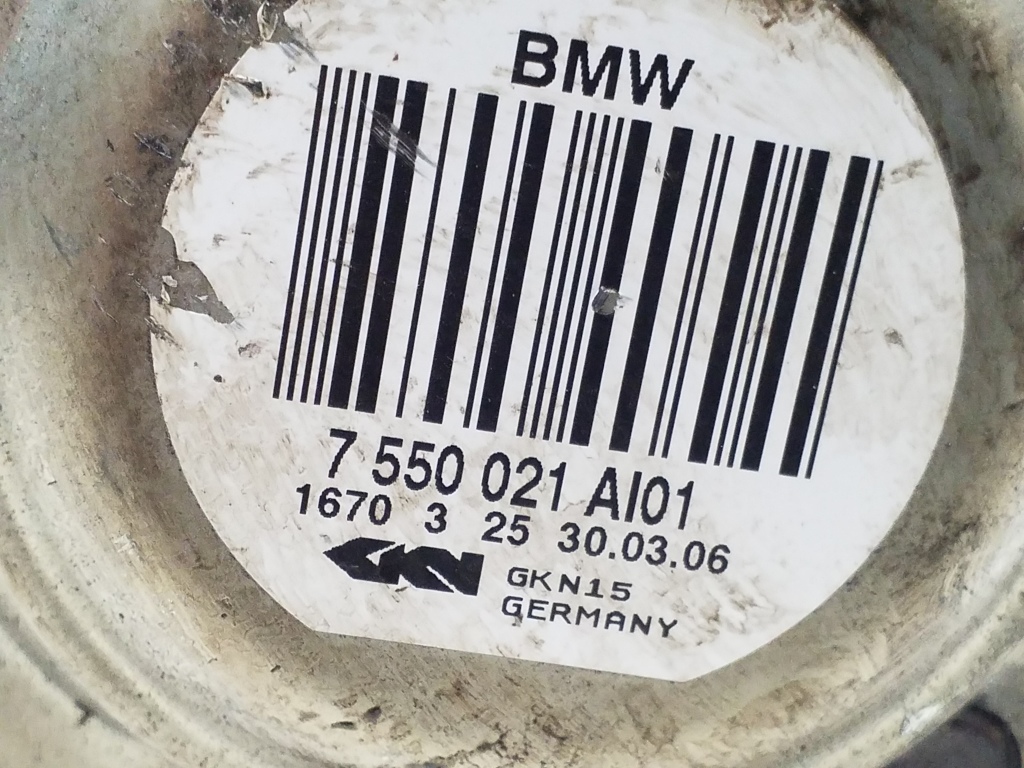 BMW 5 Series E60/E61 (2003-2010) Bakre Vänster Drivaxel 7550021 25087885