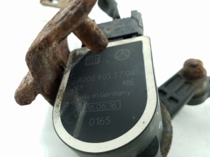 Mercedes Benz C-Class 205 (2014–2021) Andur tagumisel rummul A0009053704 - 2
