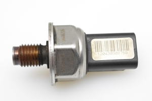 Fuel rail pressure sensor - 9653981180