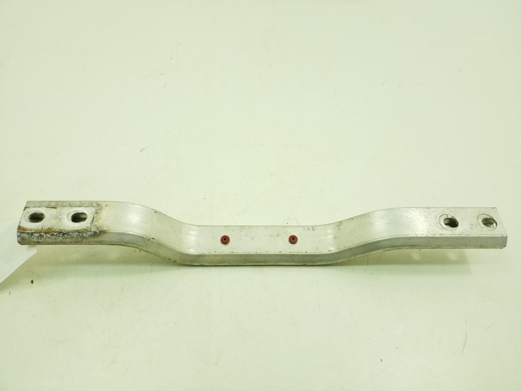Mercedes Benz C-Class 205 (2014–2021) Muu kinnitus A2056107001 Mercedes Benz C-Class 205 (2014–2021) Muu kinnitus A2056107001