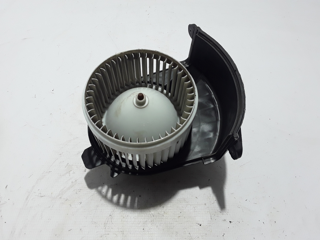 RENAULT Kangoo 1 generation (1998-2009) Sildītāja ventilators 7701068976 22409385