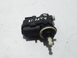   Headlight leveling motor  - 8200402521 